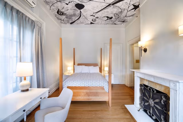 Room, 1 Queen Bed, Balcony (King Mansion)