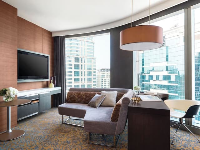 Club One-Bedroom Suite