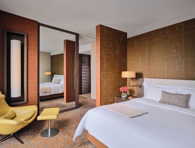 Club One-Bedroom Suite