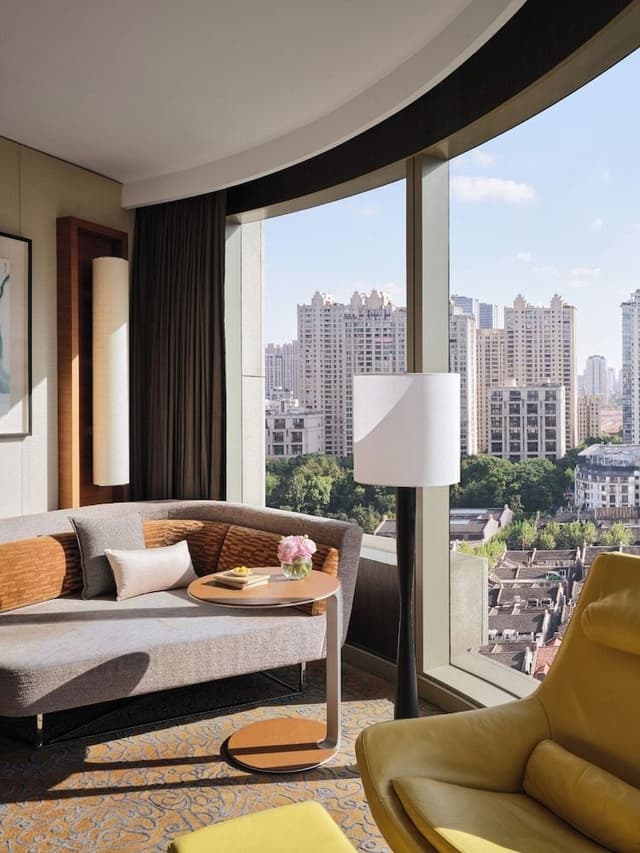 Club Junior Suite