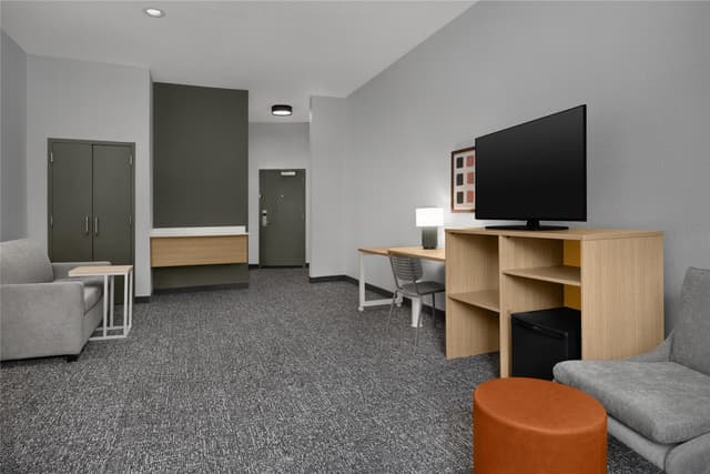 1 KING SUITE