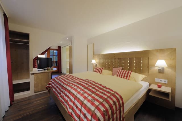 Double Room (Elegance)