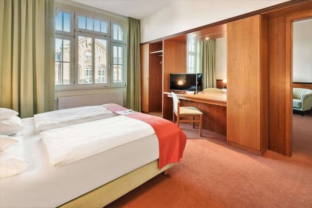 Suite, 2 Twin Beds (Cozy Sitting Corner)