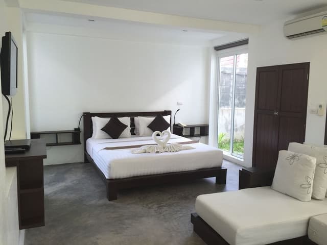 Pool Villa View