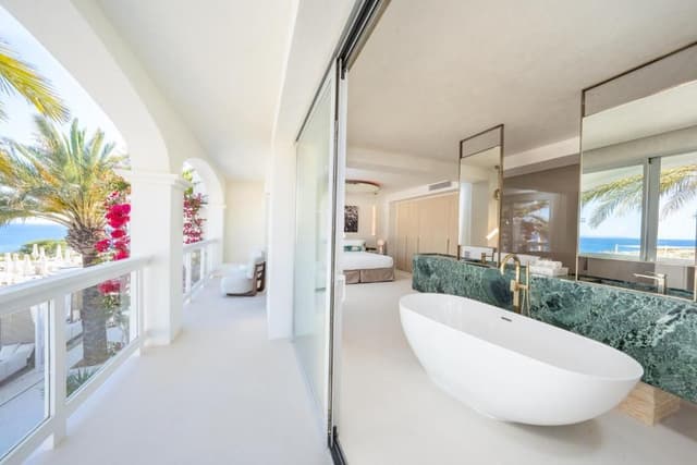 Epic Suite with Pool View