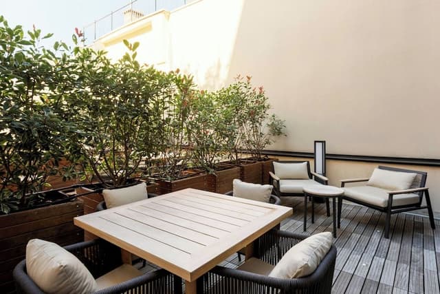 Deluxe Room, 1 King Bed, Terrace