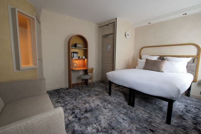 Comfort Room (Building 2)