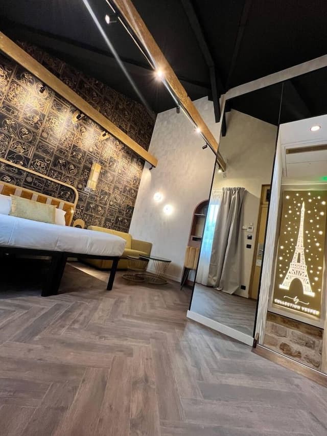Comfort Cottage Building 2
