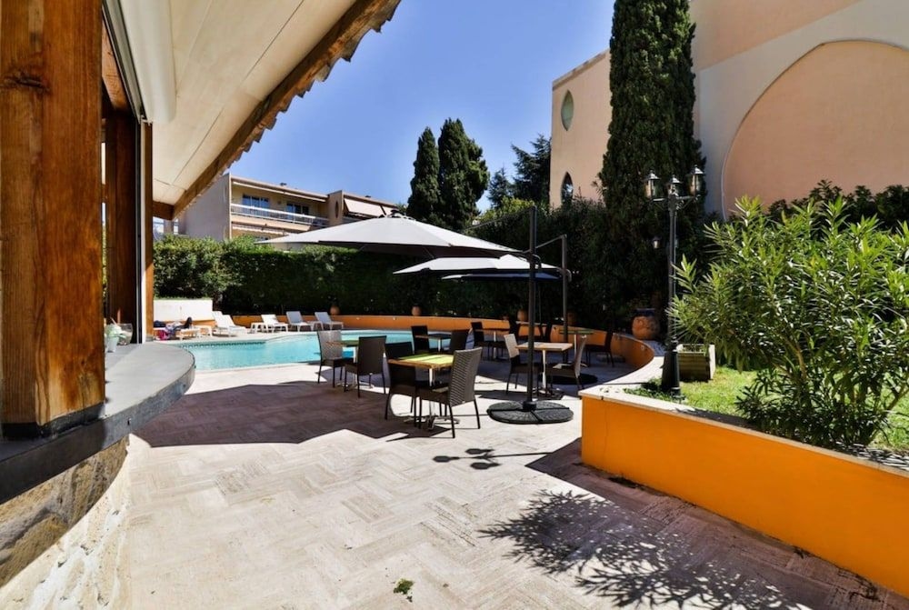 Hotel de la Mer4