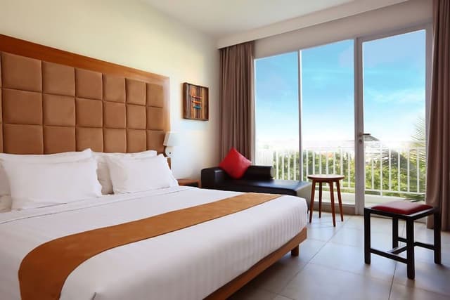 Deluxe Double or Twin Room Pool Access