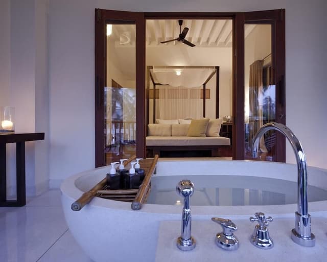 Duplex Interconnecting Pool Villa Suite