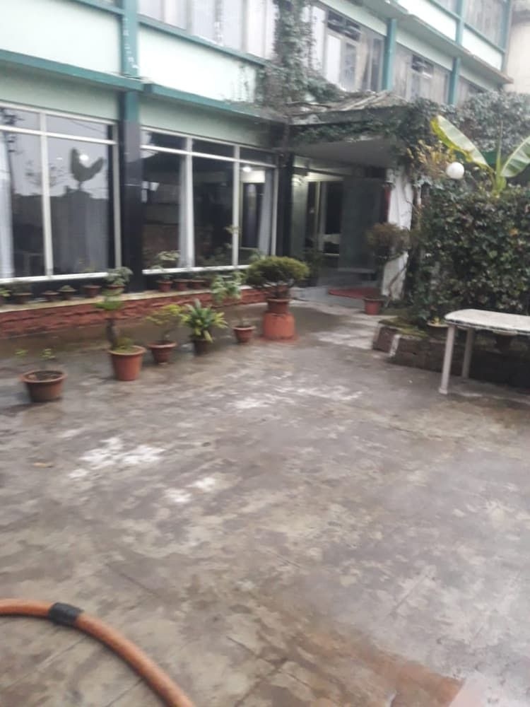 Hotel Shambhu2
