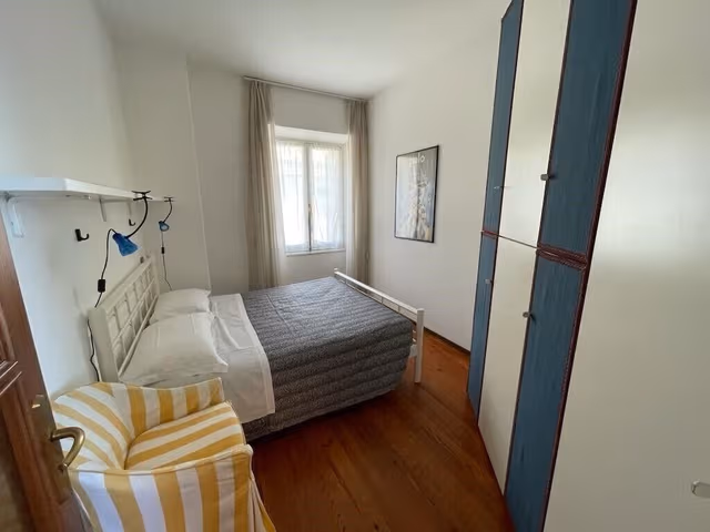 Family room, lateral see view