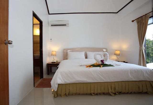 2 Bedrooms Bungalow