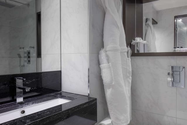 SINGLE GUEST ROOM