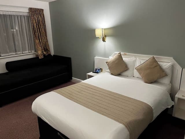 Room, Multiple Beds, Non Smoking, Lake View