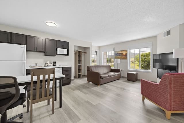 Deluxe Room, 2 Bedrooms, Non Smoking (Queen)