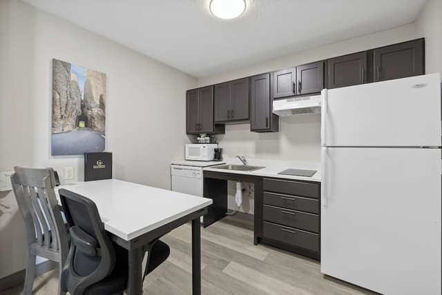 Room, 2 Bedrooms, Accessible