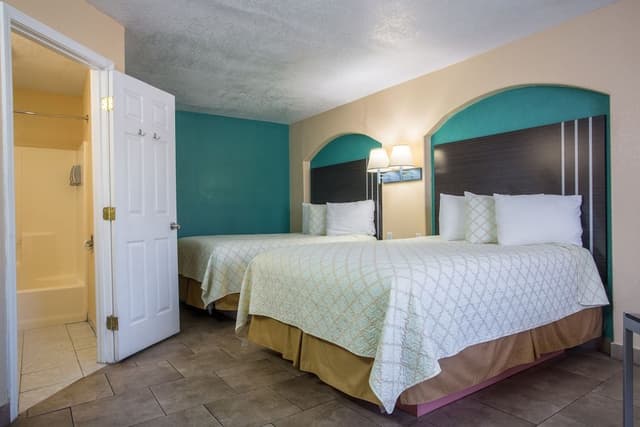 Standard Room, 2 Queen Beds