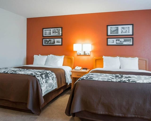 Double Room, 2 Queen Beds, Non Smoking