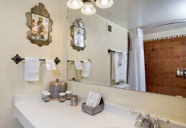 Deluxe Room, 1 King Bed
