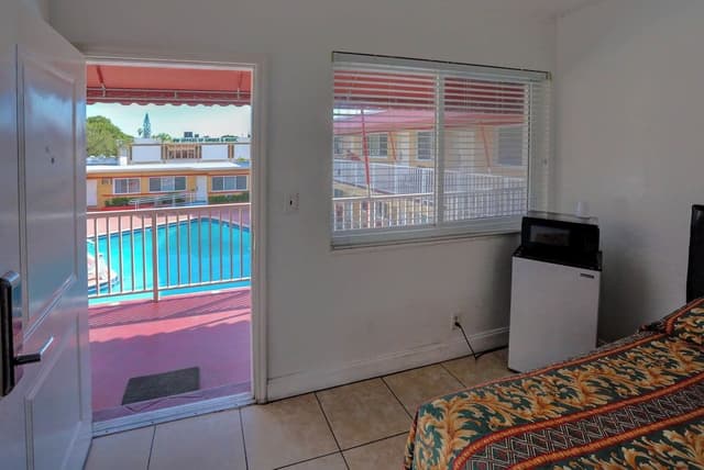 Deluxe Room, 2 Double Beds, Non Smoking