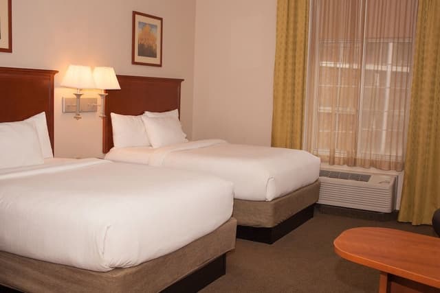 Studio Suite, 2 Queen Beds, Accessible (Communications)