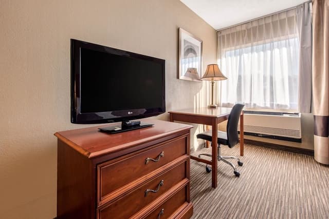 Standard Room, 2 Queen Beds, Non Smoking