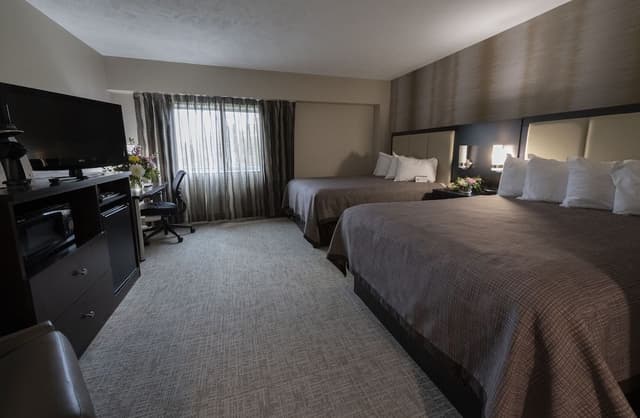 Standard Room, 2 Queen Beds, City View
