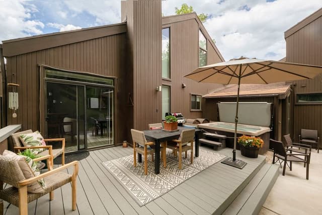 Condo, 3 Bedrooms