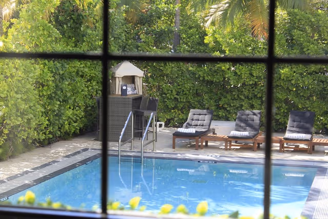 Luxury Double Room, 1 King Bed, Pool View
