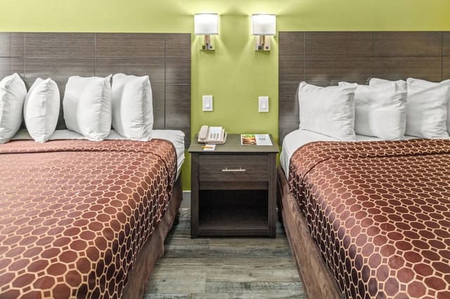 Standard Room, 2 Queen Beds