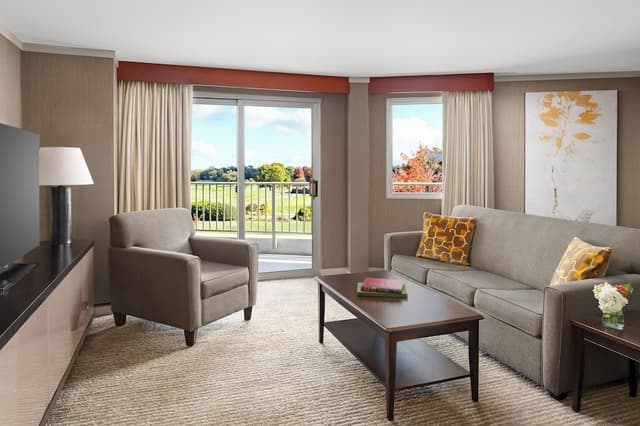 Studio Suite, Multiple Beds, Golf View