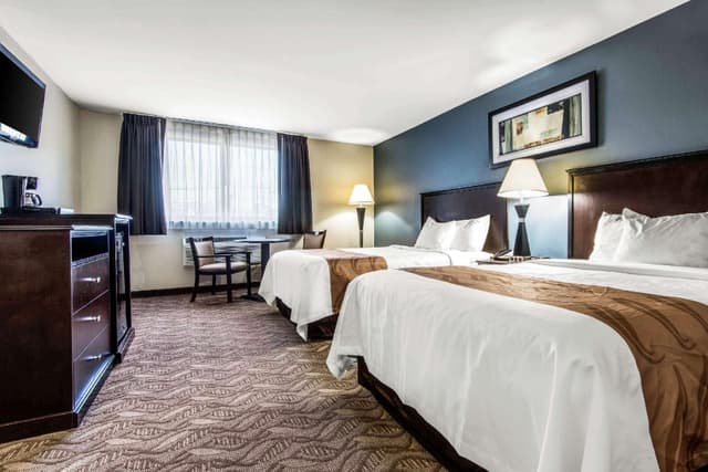 2 Double Beds Non-smoking Accessible