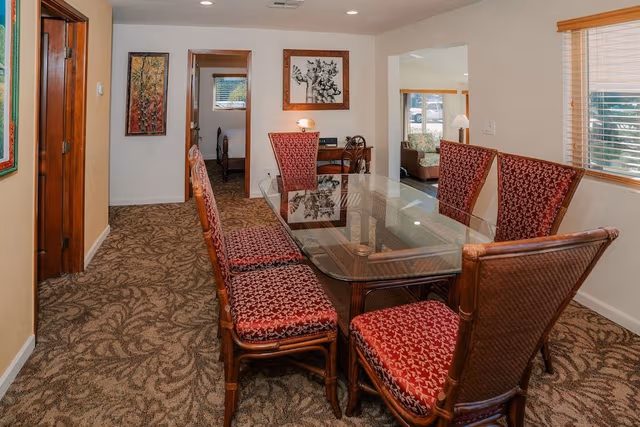 Deluxe Room, Multiple Beds, Partial Ocean View
