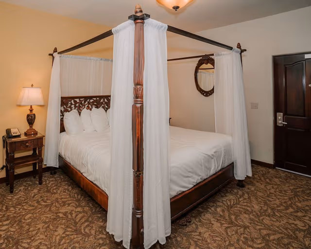 Deluxe Room, Multiple Beds, Ocean View