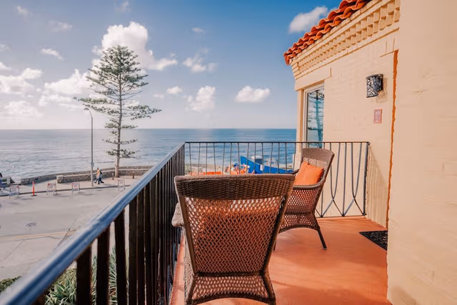 Deluxe Room, Multiple Beds, Ocean View