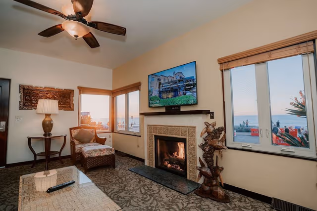 Deluxe Room, Multiple Beds, Ocean View