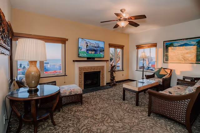 Deluxe Room, Multiple Beds, Ocean View