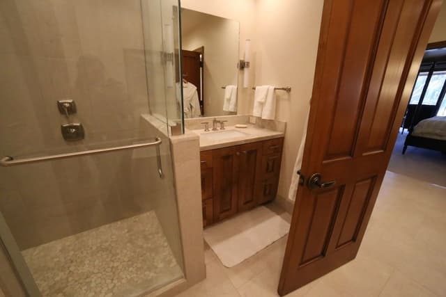 Luxury Loft, 4 Bedrooms, Hot Tub (PREMIUM)