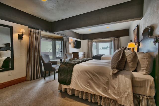 Luxury Suite, 3 Bedrooms, Hot Tub (2 Hot tubs)