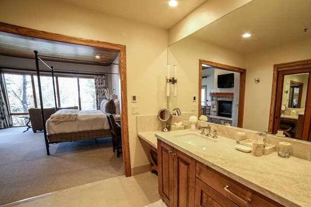 Luxury Suite, 4 Bedrooms, Hot Tub (Premium)