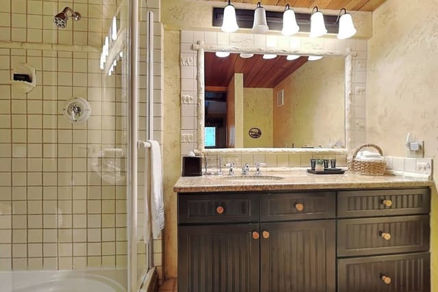 Deluxe Two Bedroom plus Loft ~ A3H