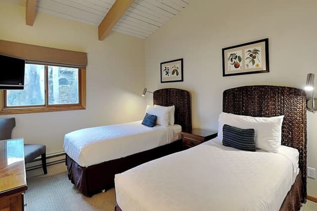 Deluxe Two Bedroom plus Loft ~ C3E