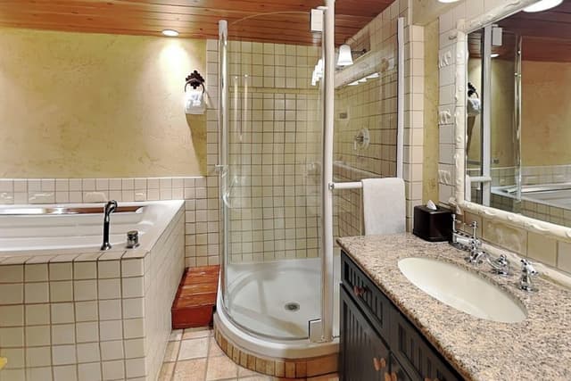 Deluxe Two Bedroom plus Loft ~ A3H