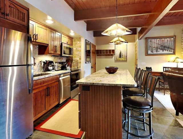 Deluxe One Bedroom ~ C1B