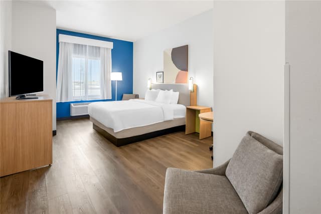 1 KING BED
