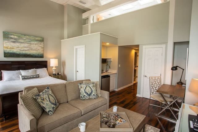 Balcony Suite, 1 King Bed with Queen Loft (River View) - Stair Access Only