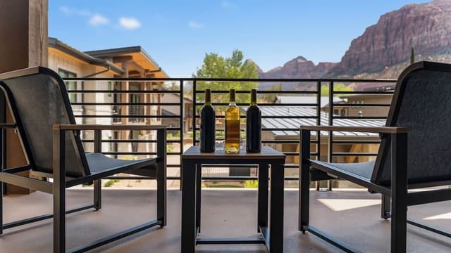 Luxury Villa, 2 Bedrooms, Balcony, Mountain View