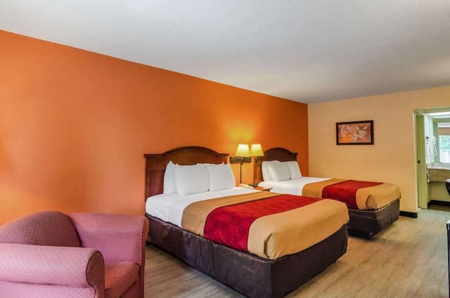 Standard Room, 2 Queen Beds, Smoking